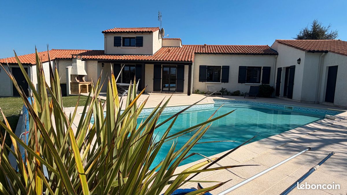 Maison 5 pièces 146 m² · à Saint-Sulpice-de-Royan · 146 m² · 598 500 €