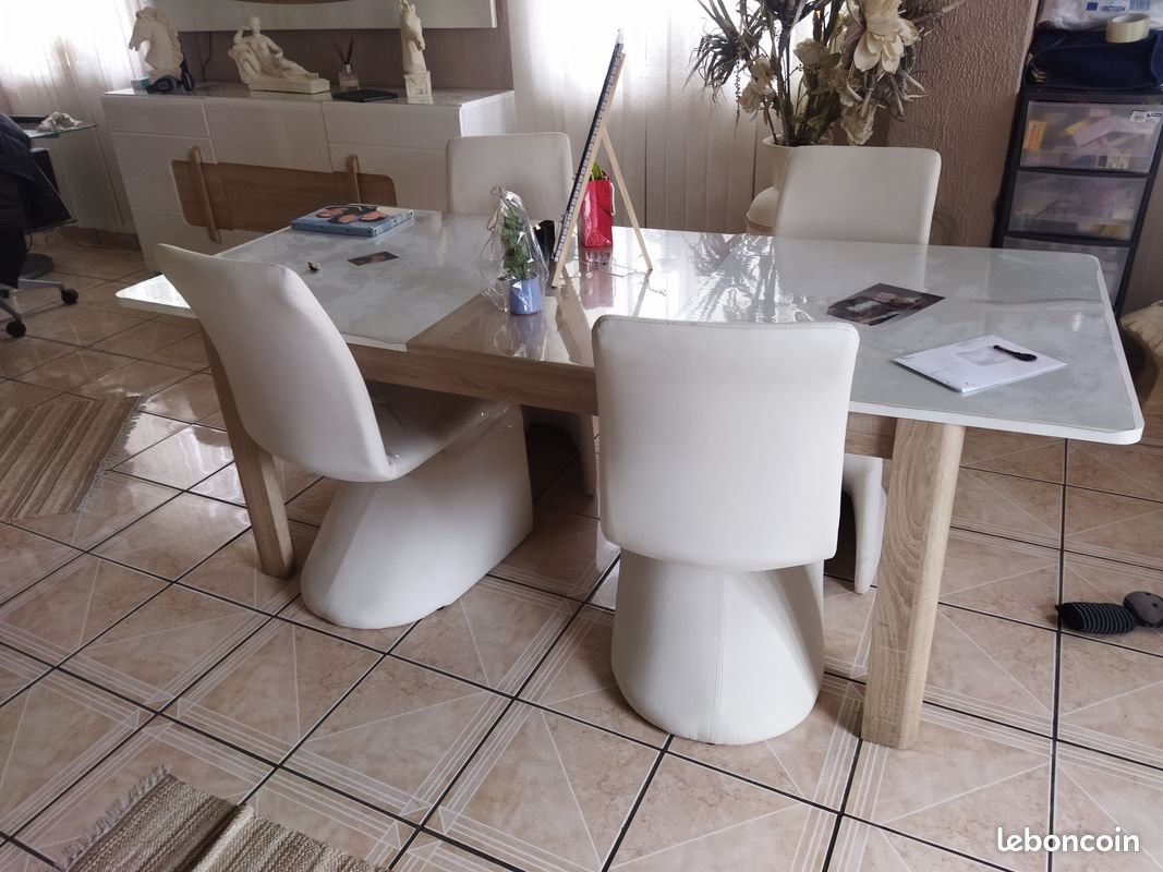 Salle a manger (image 1)