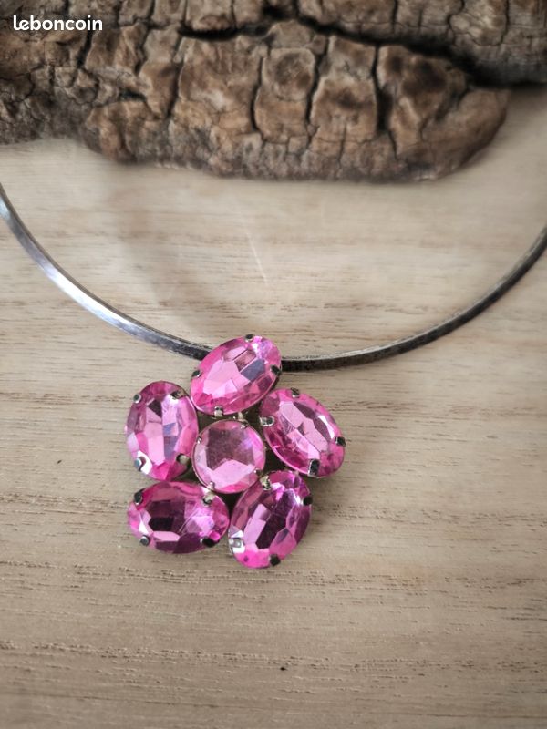 Collier (image 2)