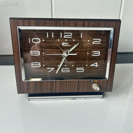 REVEIL MUSICAL TOKYO CLOCK années 60's - Twist'n Broc