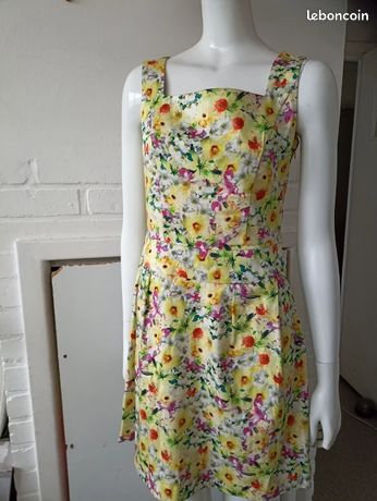 Robe Sandro Ferrone Grise - Taille 38 - Occasion Parfait état - Style élégant