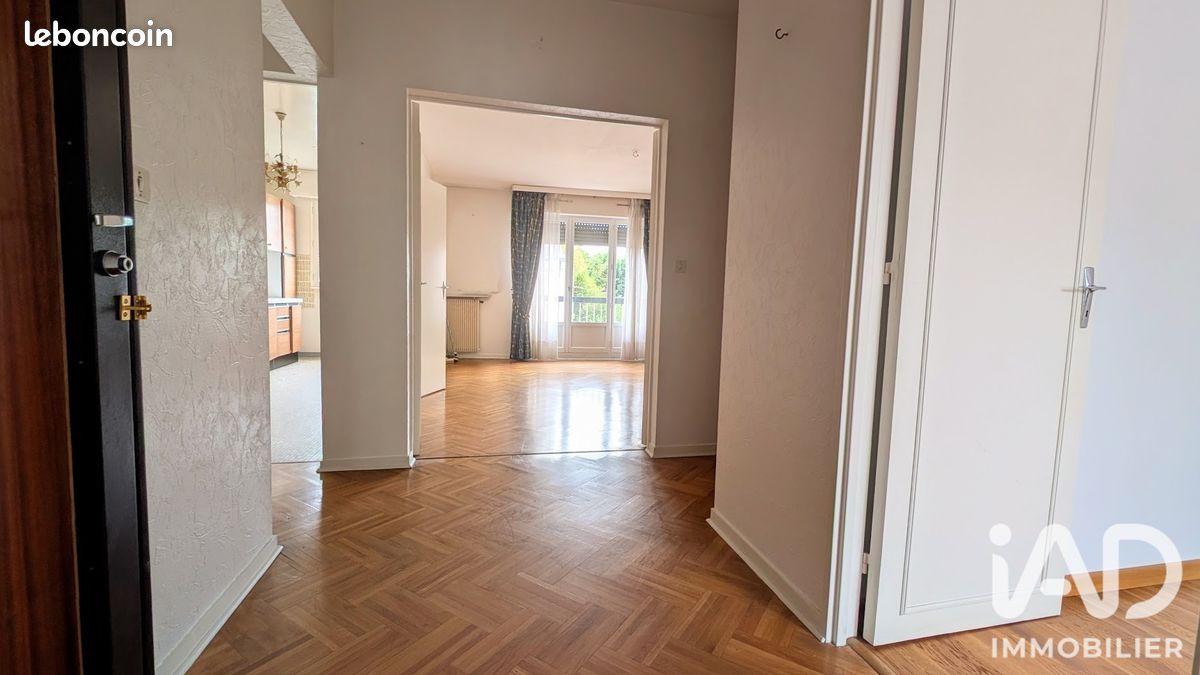 Appartement 6 pièces 156 m² · à Le Mans · 156 m² · 208 000 €