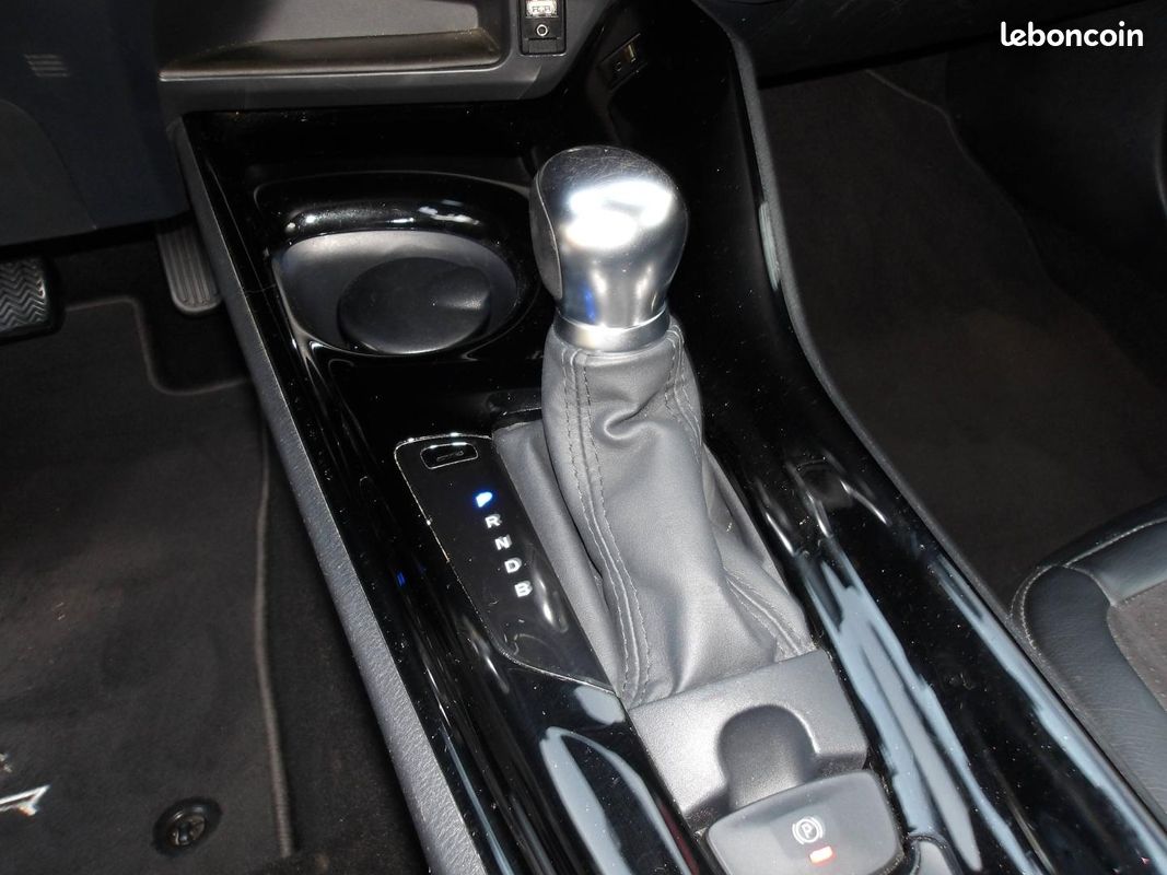 Toyota C-HR 122h JBL Edition 2WD E-CVT RC18 (image 15)