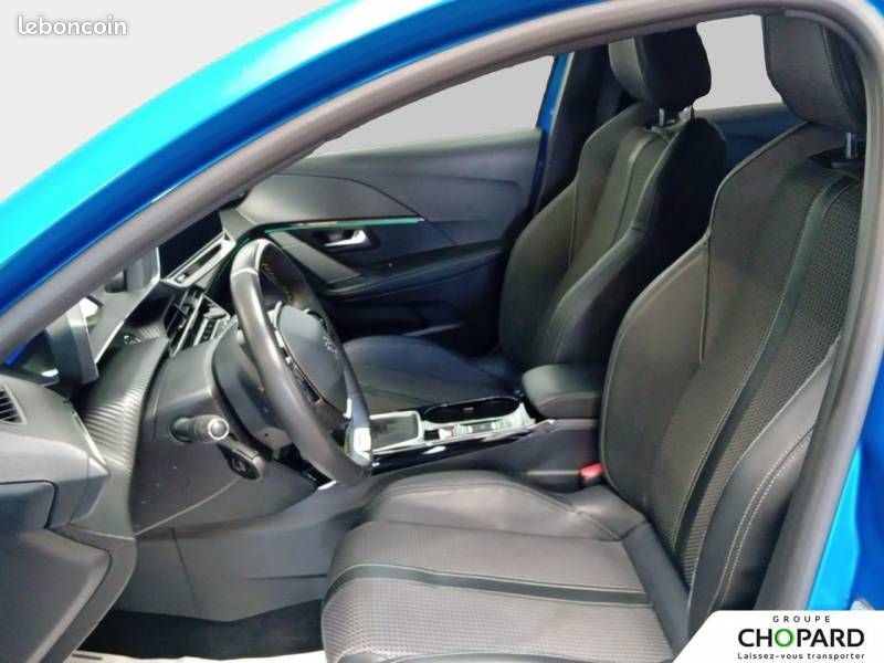 Peugeot 208 PureTech 100 S&S BVM6 GT (image 3)