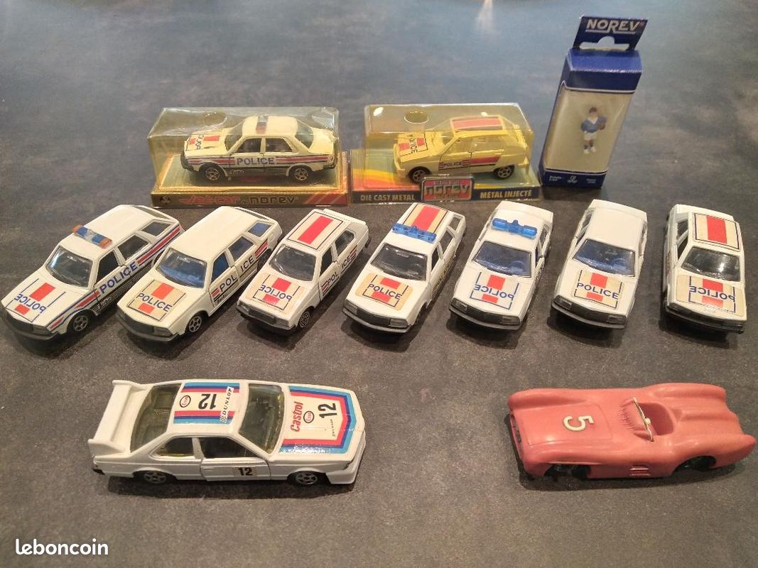 NOREV Jet-Car - Volvo 264 TAXI RADIO - 1/43 métal - Collection