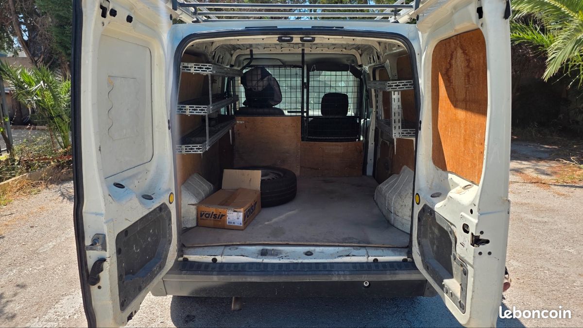 Ford transit connect 1.8 tdci. Moteur hs (image 3)