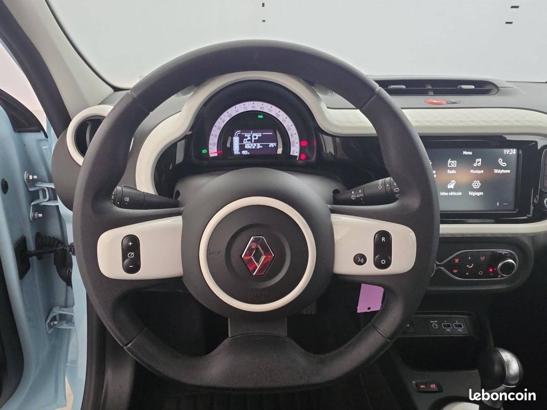 RENAULT Twingo III E-Tech Equilibre (image 27)