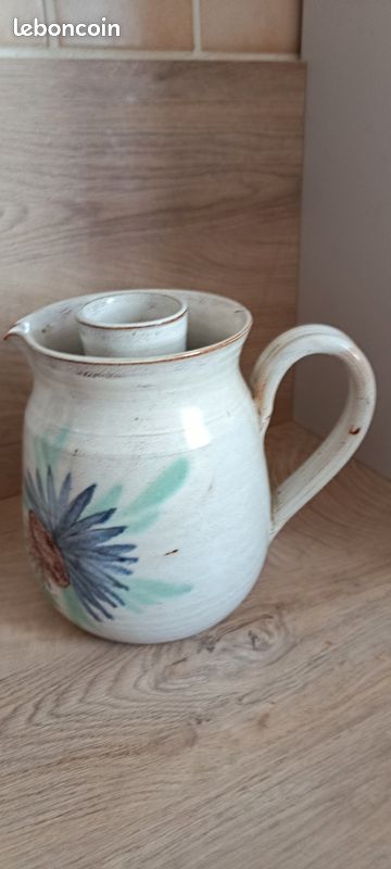 Réf G01 pichet pot pour garder les boissons fraîches au centre mettre des glaçons (image 2)