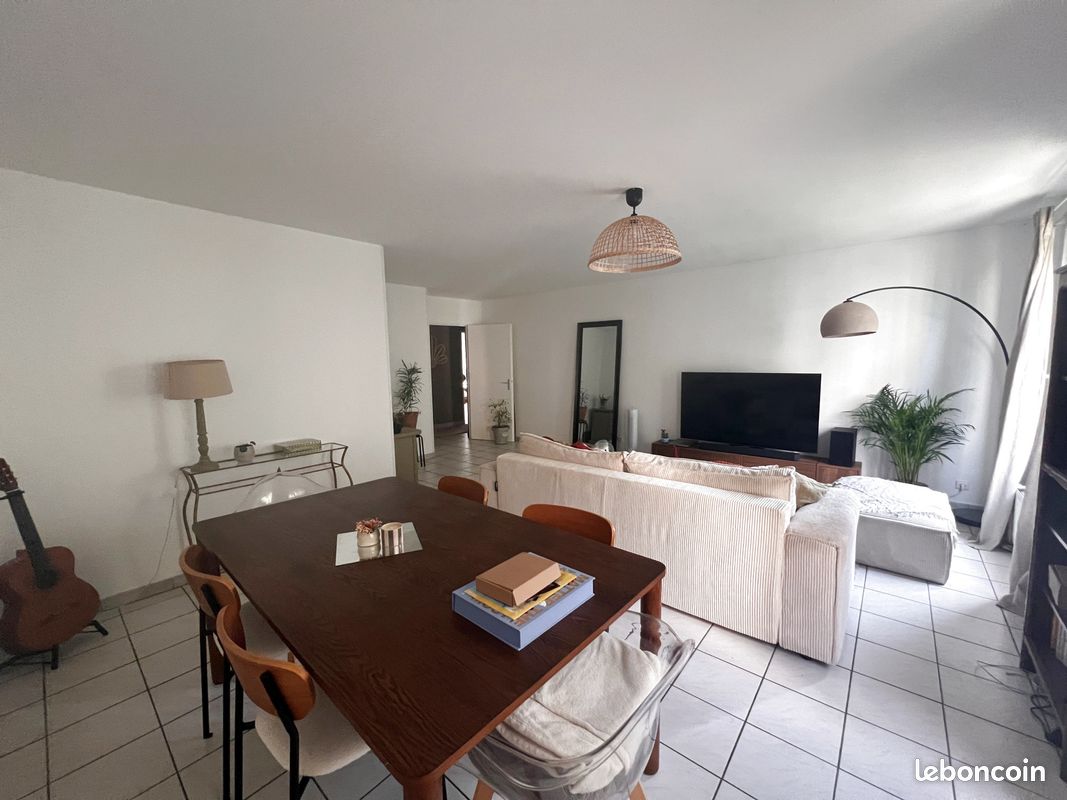 Appartement 3 pièces 84 m² · à Lyon · 84 m² · 1 400 €