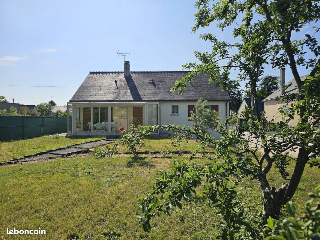 Maison 4 pièces 93 m² · à Briollay · 93 m² · 229 900 €