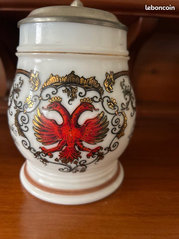 Ancienne Tasse à Bière En Pierre Avec Couvercle En Étain - Ye Sherwode Club 1901 - Fait Main - Occasion