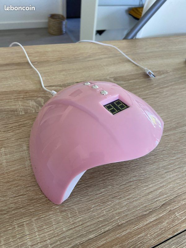 Appareil UV ongle (image 1)