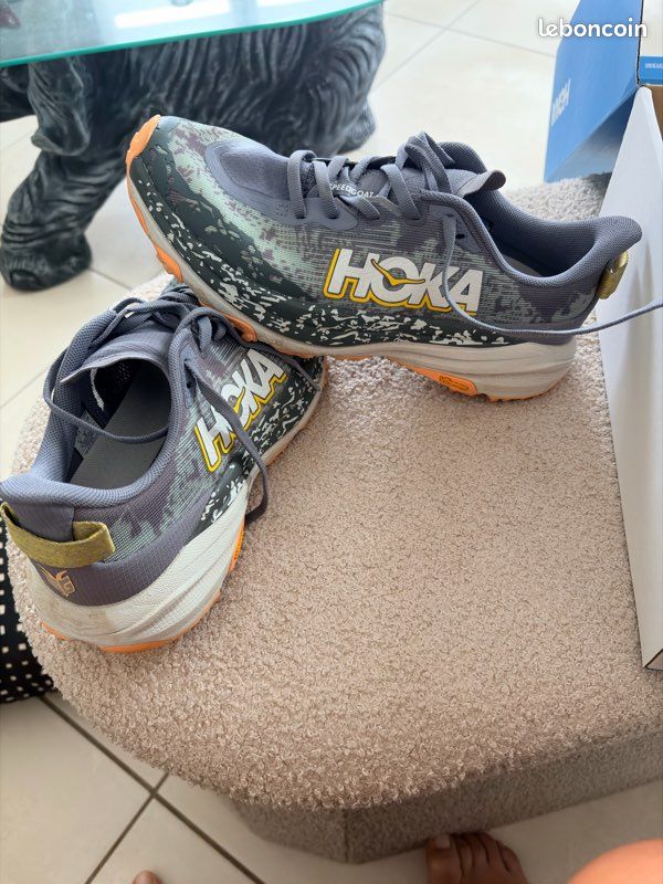 Vends basket de running Hoka (image 1)