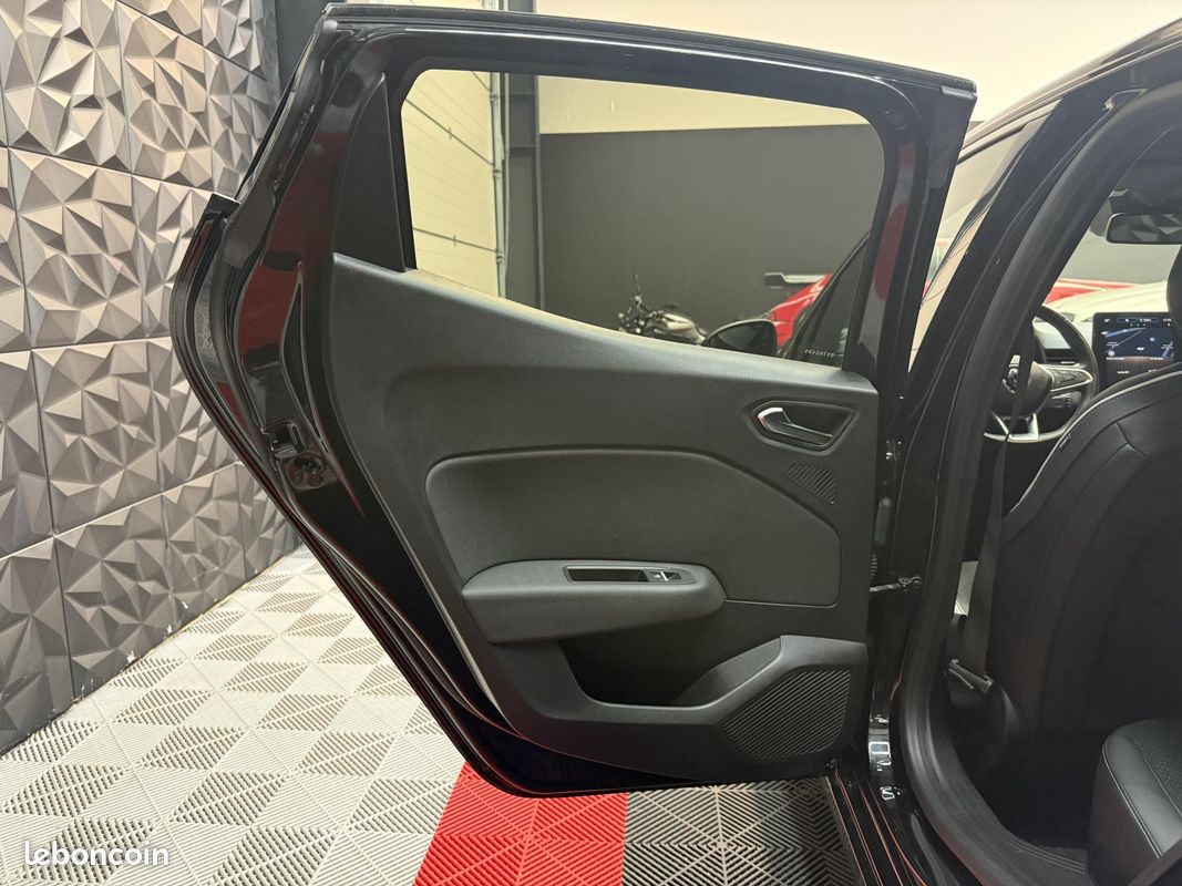 RENAULT CLIO 5 INTENS EDITION ONE 1.0l 100CH CAMERA 360 SIEGES ET VOLANT CHAUFFANTS CARPLAY BOSE GTIE 12 MOIS (image 15)