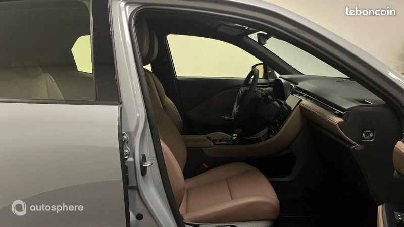 Lexus Lbx 1.5 136ch Elegant 2WD MY26 (image 15)