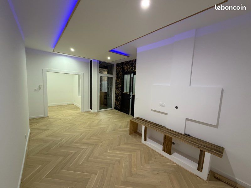 Appartement 5 pièces 100 m² · à Clermont-Ferrand · 100 m² · 180 000 €