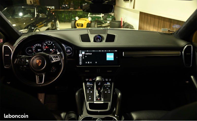 PORSCHE CAYENNE COUPÉ TURBO 4.0 V8 550 ch (image 4)