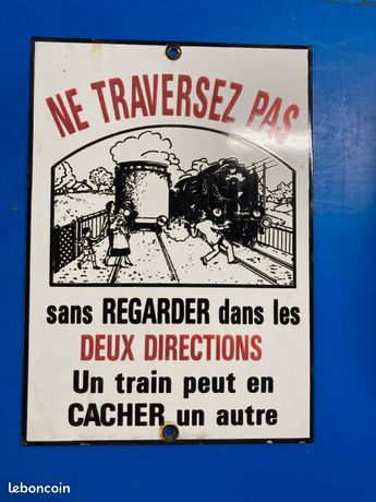 Category:Un train peut en cacher un autre - Wikimedia