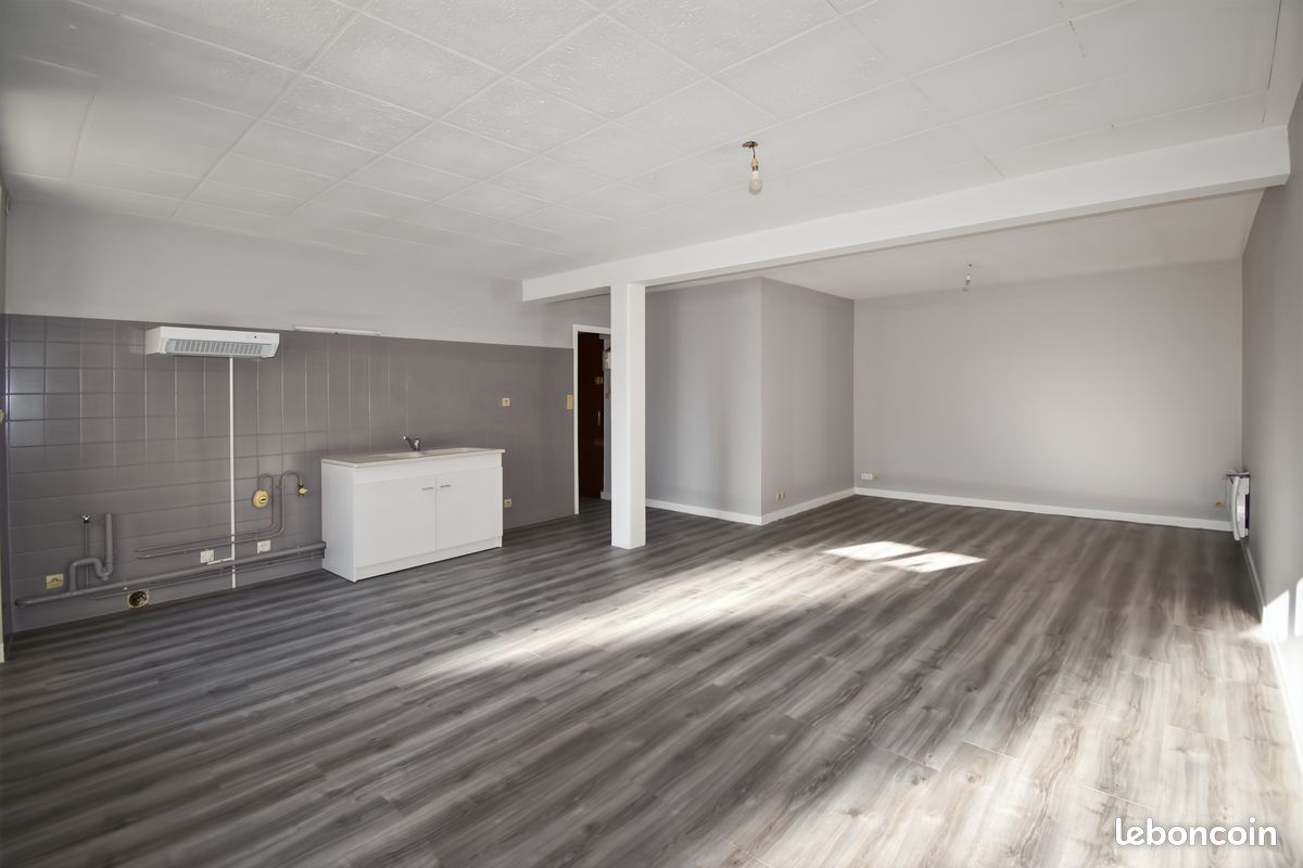 Appartement 3 pièces 62 m² · à Saint-Jean-d'Angély · 62 m² · 570 €/mois