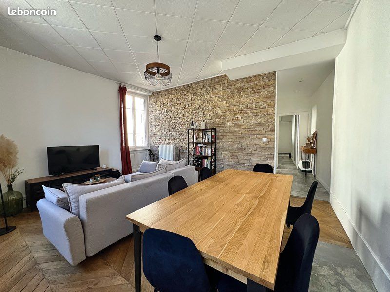 Appartement 2 pièces 61 m² · à Mâcon · 61 m² · 140 000 €