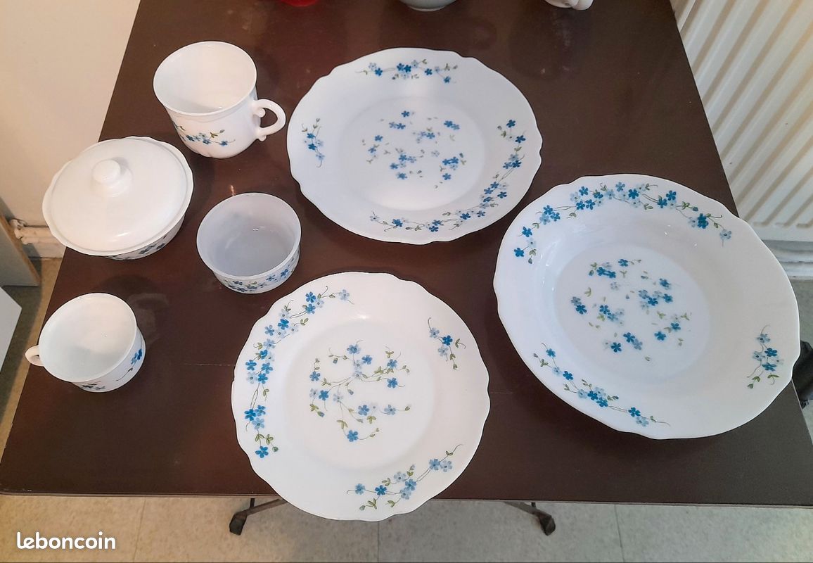 Service arcopal veronica myosotis 32 pieces (image 2)