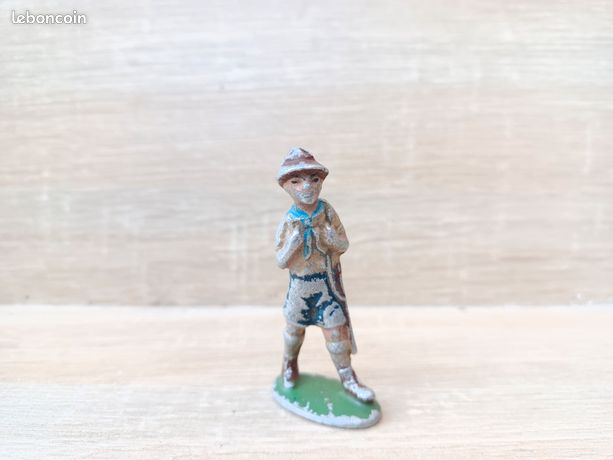QUIRALU. Ensemble de dix-huit soldats en aluminium peint (Ma - Lot 346