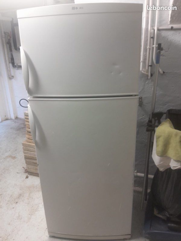 Frigo avec congélateur à vendre (image 7)