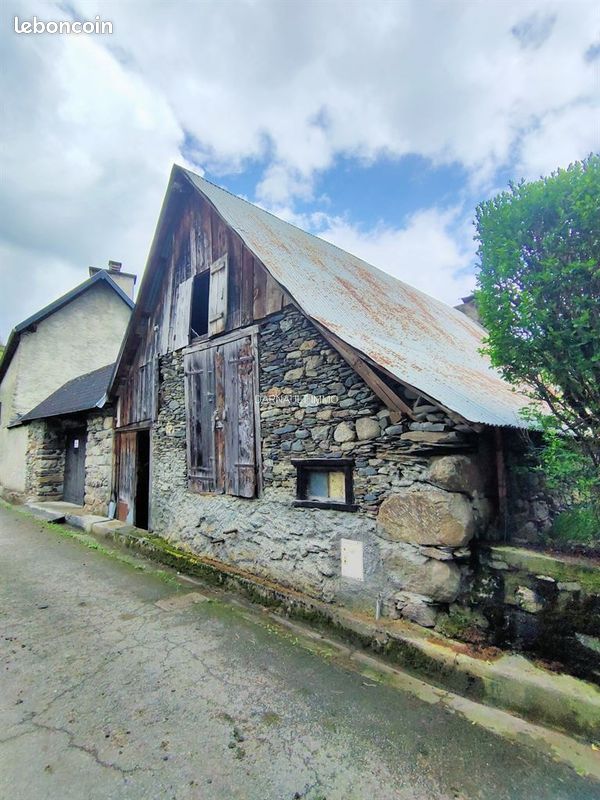 Maison 3 pièces 90 m² · à Oô · 90 m² · 59 000 €
