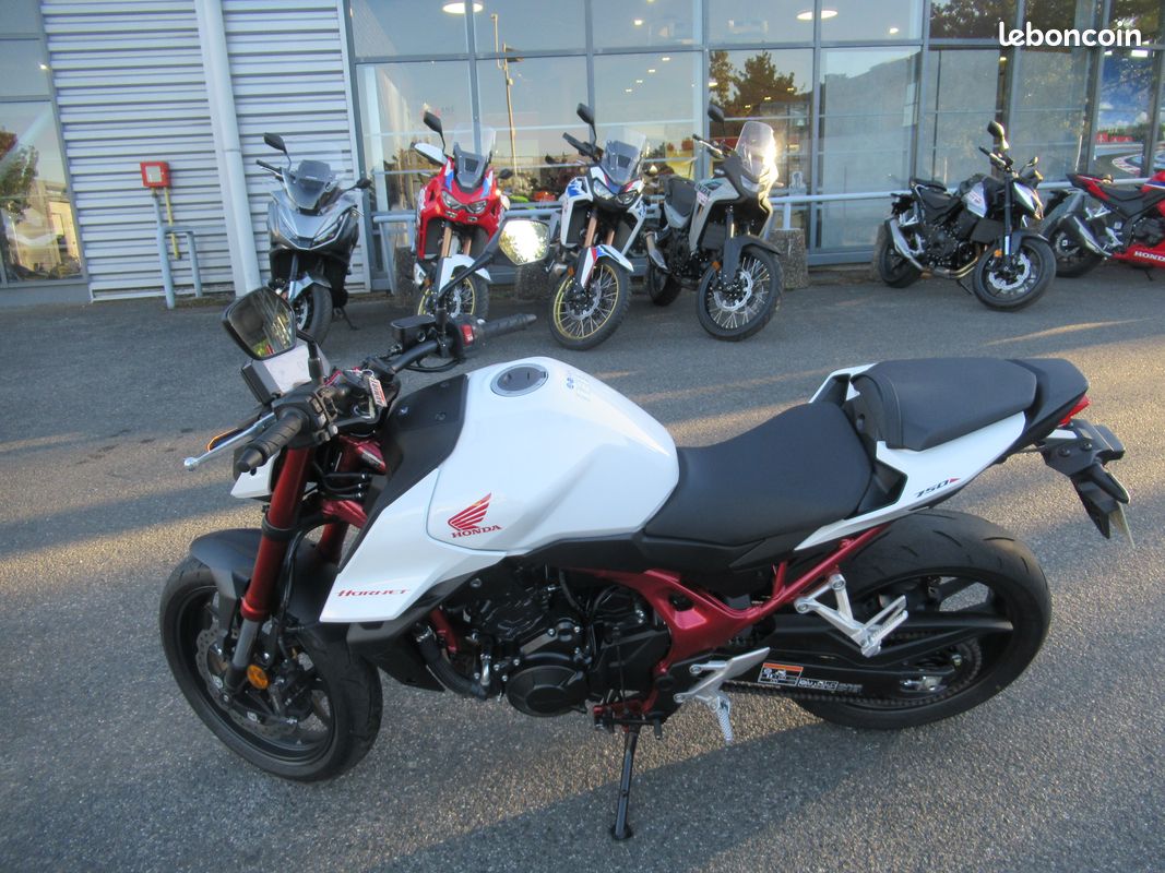 Honda cb 750 hornet (image 7)