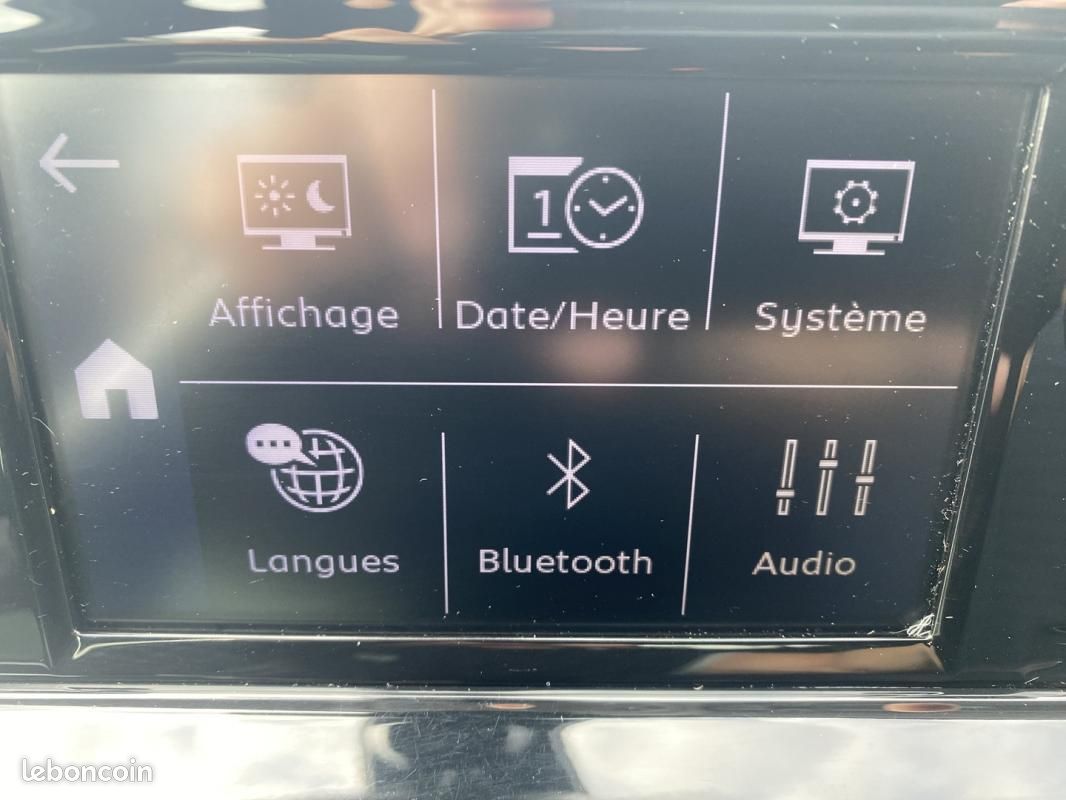 Peugeot 208 1.2 PURETECH 75CH S&S ACTIVE (image 9)