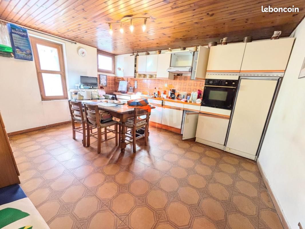 Maison 6 pièces 106 m² · à Luzarches · 106 m² · 218 000 €