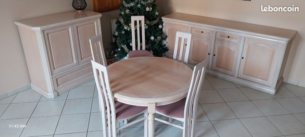 Salle à manger complète (image 1)