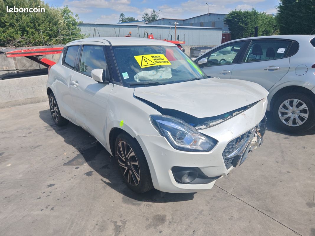 Suzuki swift 1.2i 16v hybrid (image 2)