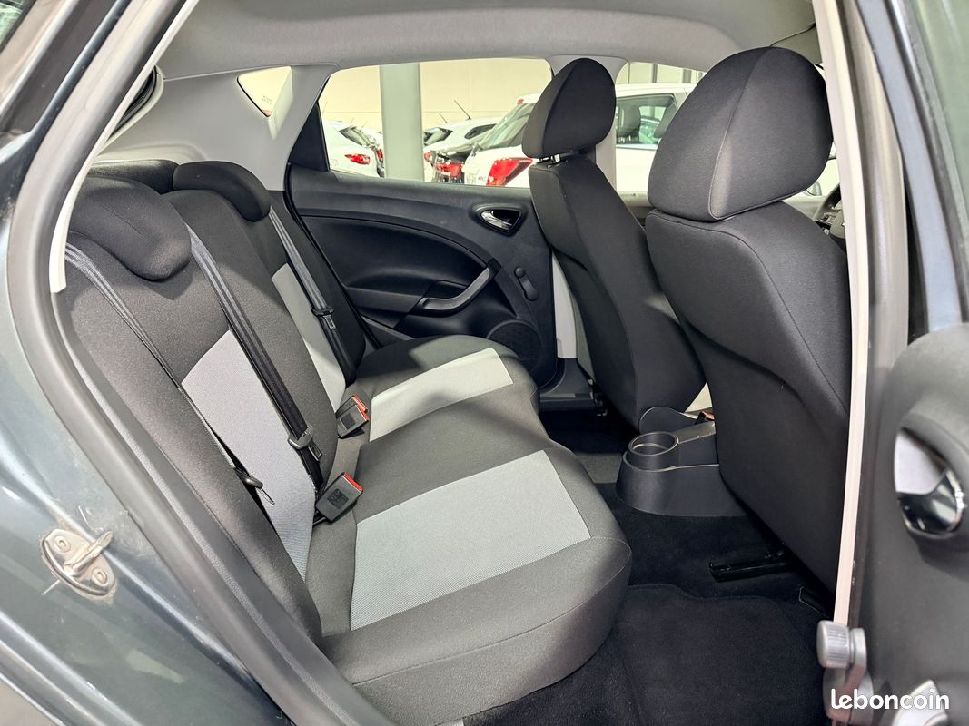 Seat ibiza 1.0l 75 ch referance / radar de recul / jantes / radio bluethooth / climatisation / garantie (image 8)