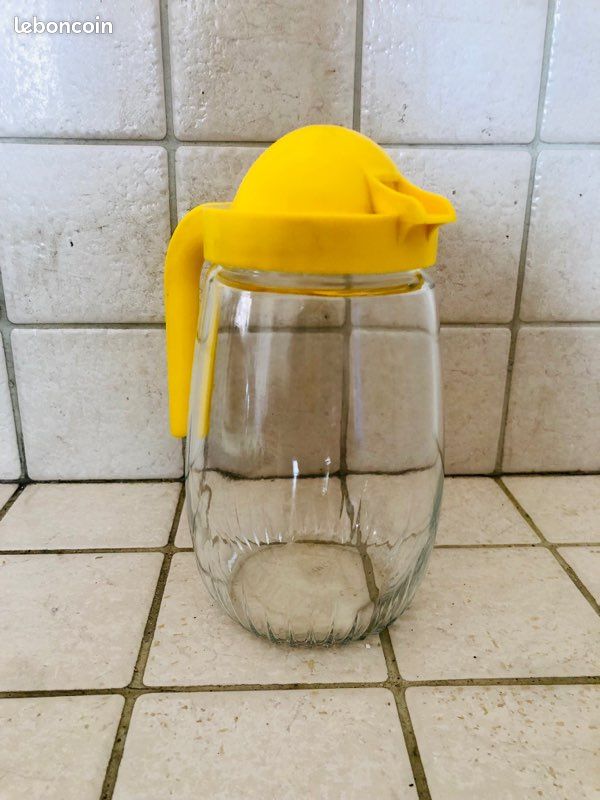 Carafe jaune vintage (image 1)