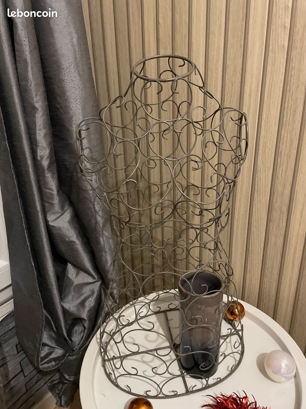 Porte vêtement vintage (image 1)