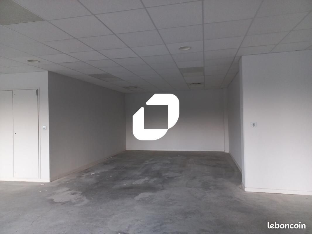 Bureaux 849 m² (image 3)