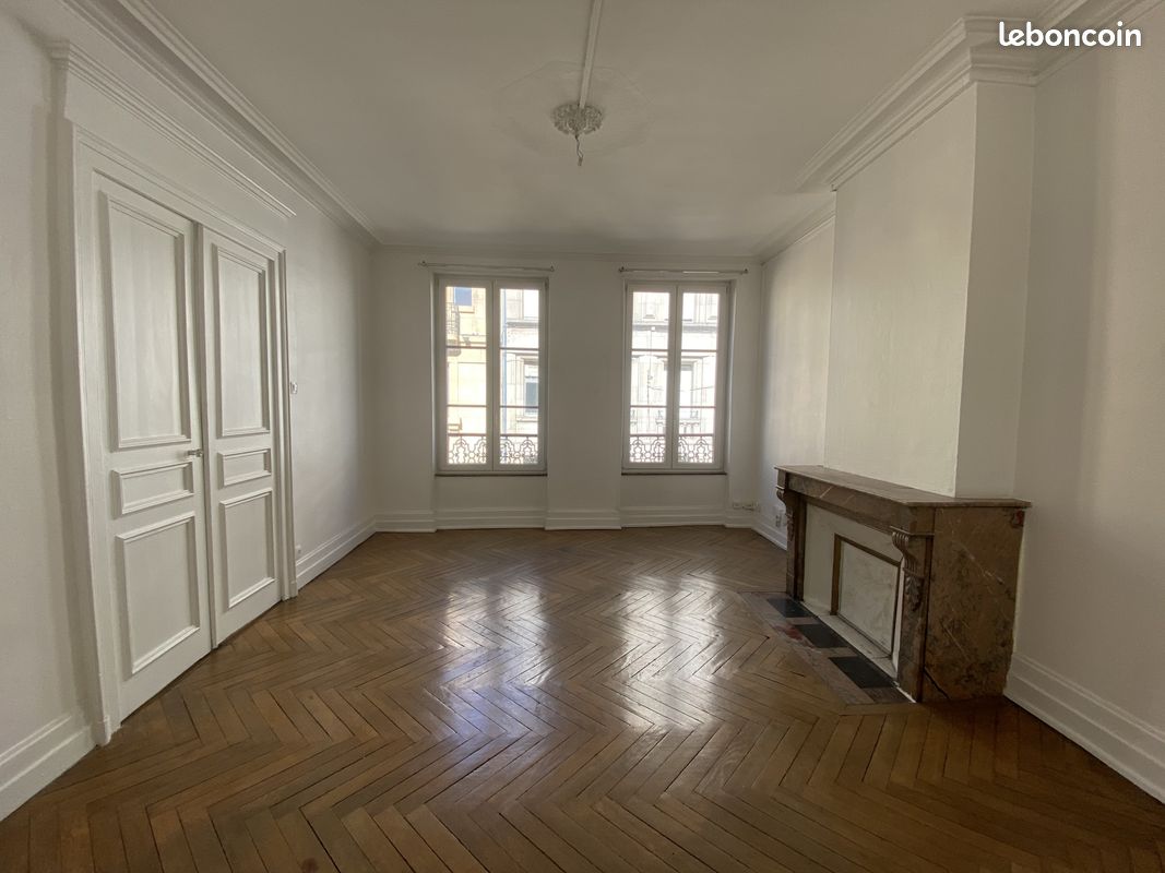 Appartement 4 pièces 96 m² · à Metz · 96 m² · 800 €/mois