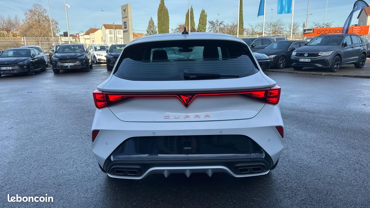 CUPRA Leon 1.5 eTSI Hybrid 150 ch DSG7 V (image 4)