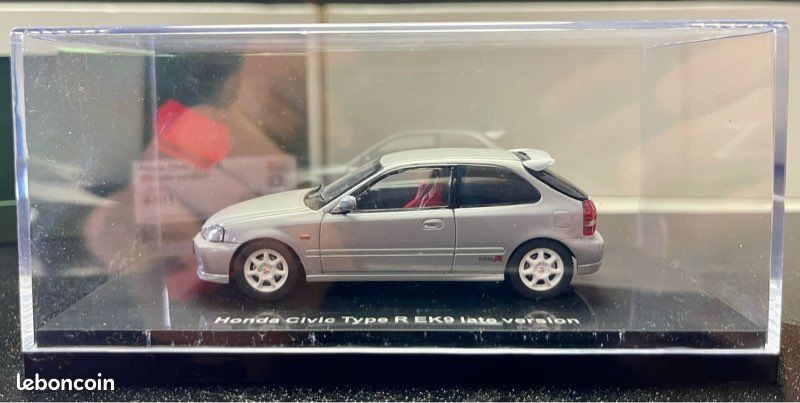 Honda Civic SIR EG9 MOC179BC (2015) - Ixo