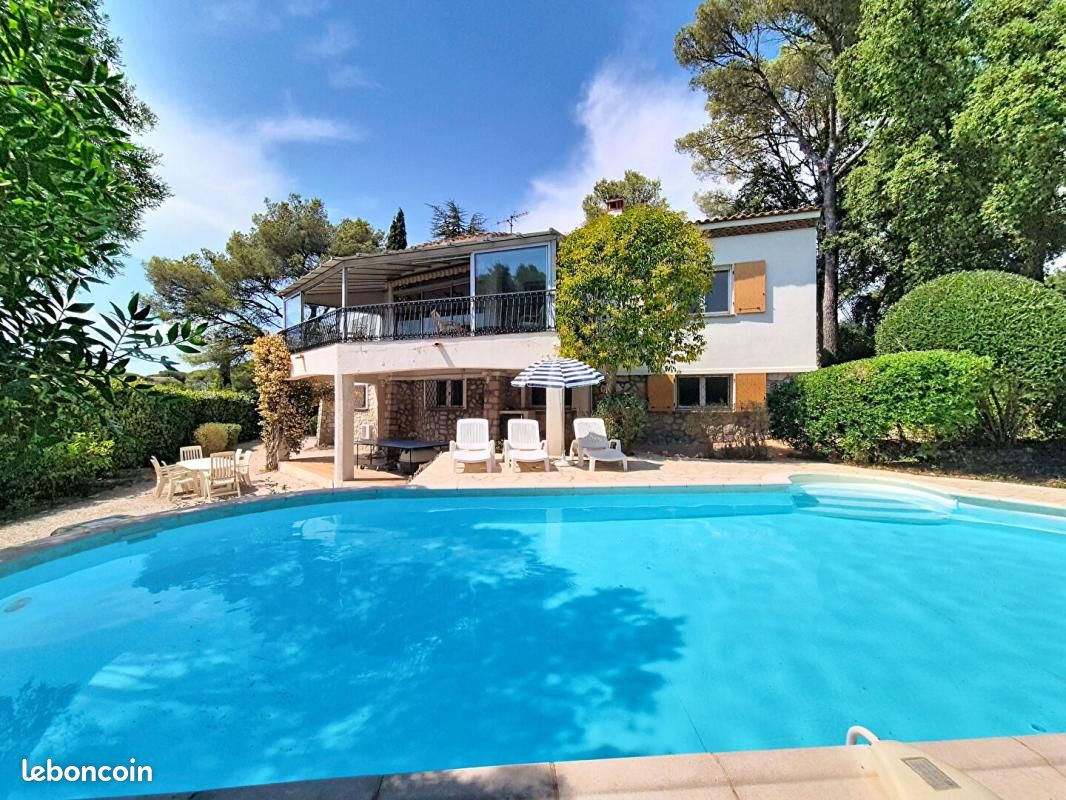 Maison 7 pièces 150 m² · à Fréjus · 150 m² · 655 000 €