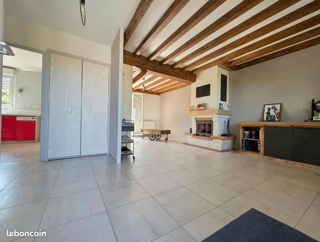 Maison lumineuse 112 m² – prox immédiate parc de la Combe Persil / serpent / fort motte giron (image 8)