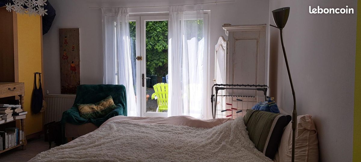 Location petit appartement avec terrasse (image 1)