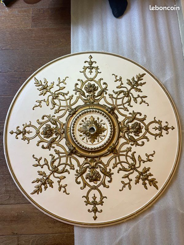 Rosace Plafond Ancienne 82cm Style Napoléon III Dorée - Provenance Château (image 2)