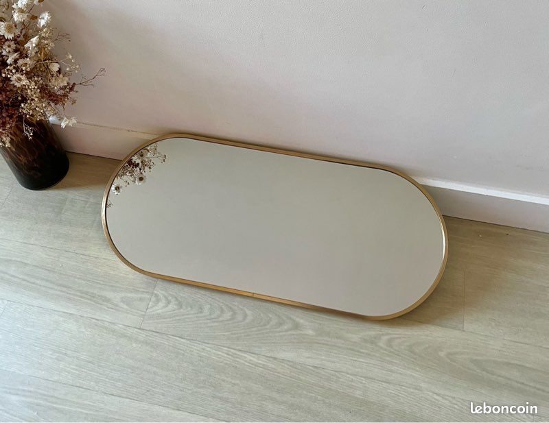 Miroir à Main Vintage Métal Doré – Style Rétro élégant, Bon état