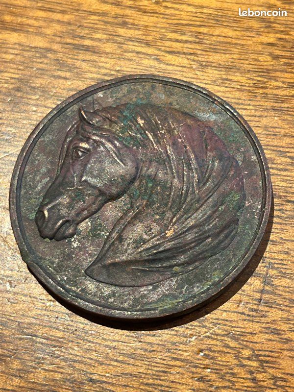 Médaille (image 2)