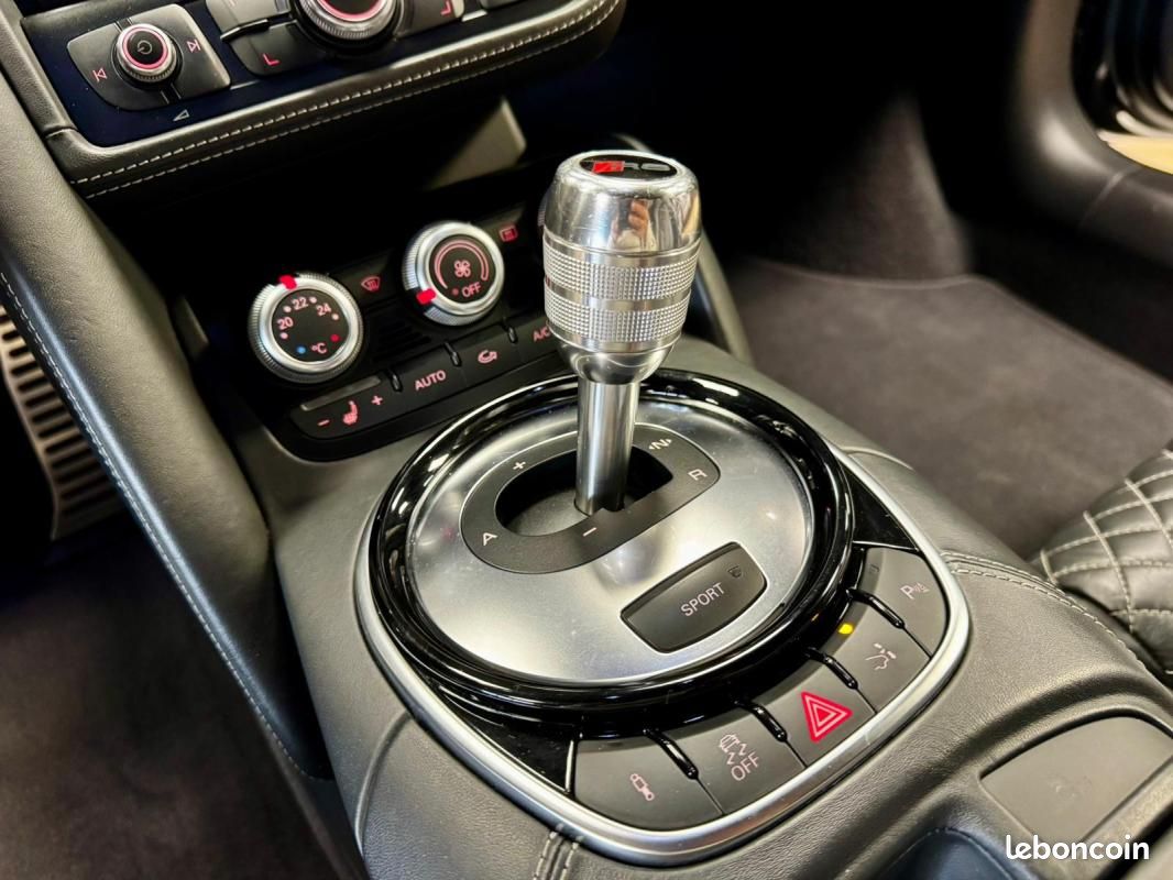 Audi R8 Coupé (2) 4.2 V8 FSI 430 S tronic 7 (image 31)
