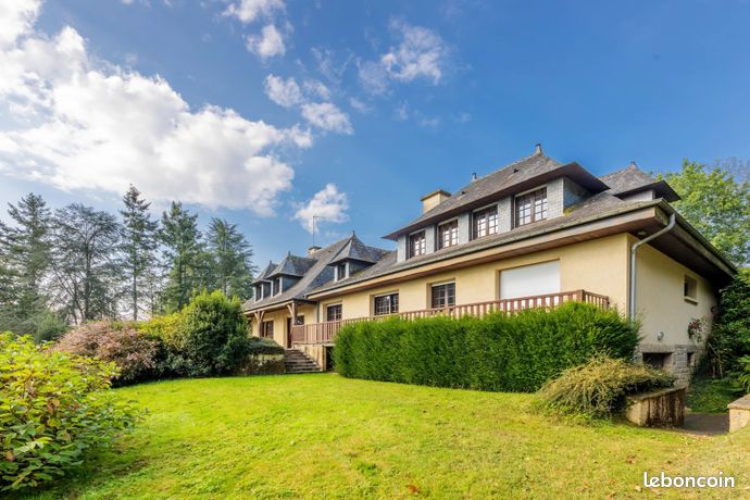 Propriété 9 pièces 338 m²