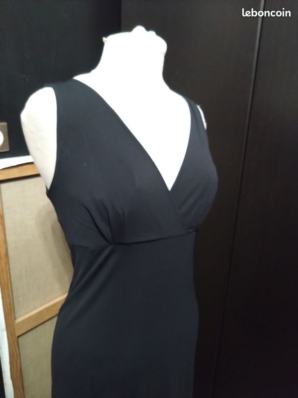 Robe agnès b. T2 38 noire mi-longue cache-cœur chic élégante (image 4)