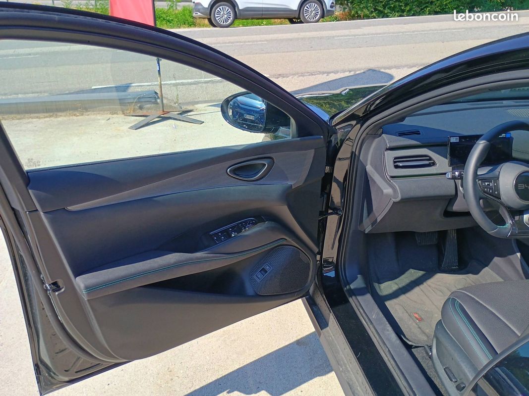 BYD Seal 6 1.5l DM-i 156 kW PHEV Comfort (image 11)